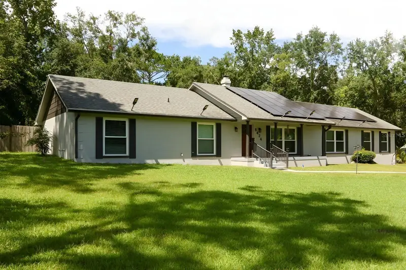 8424 Nw 2 Pl, FL