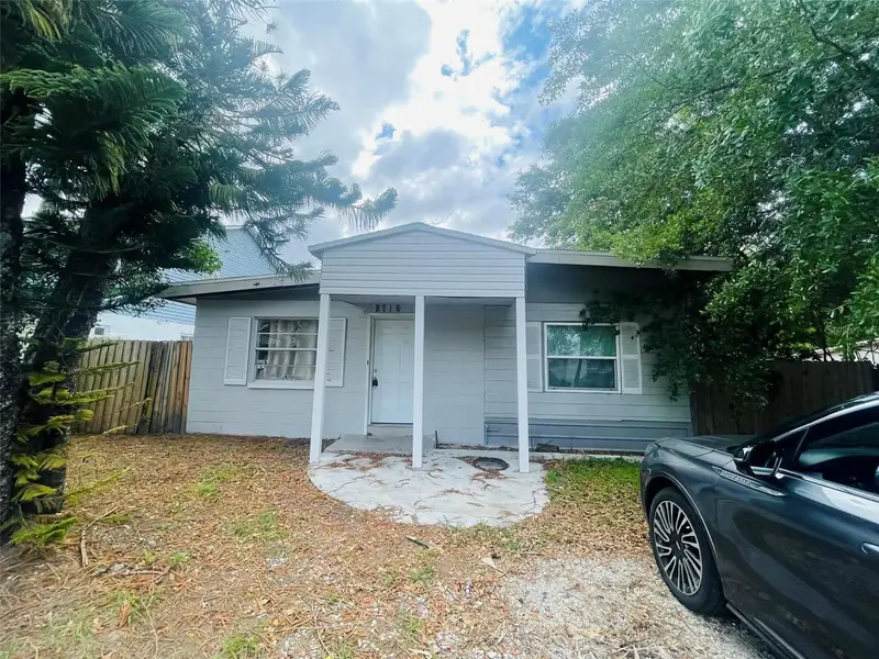 8716 N Tangerine Pl, FL