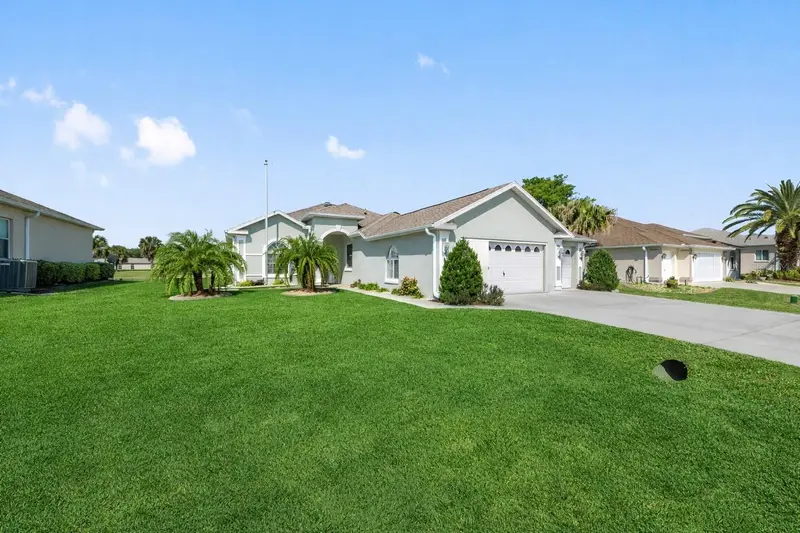 5751 Nw 25th Loop, FL