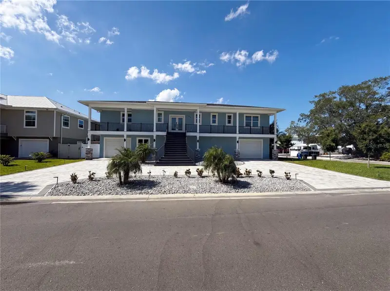 83 Palm Blvd, FL