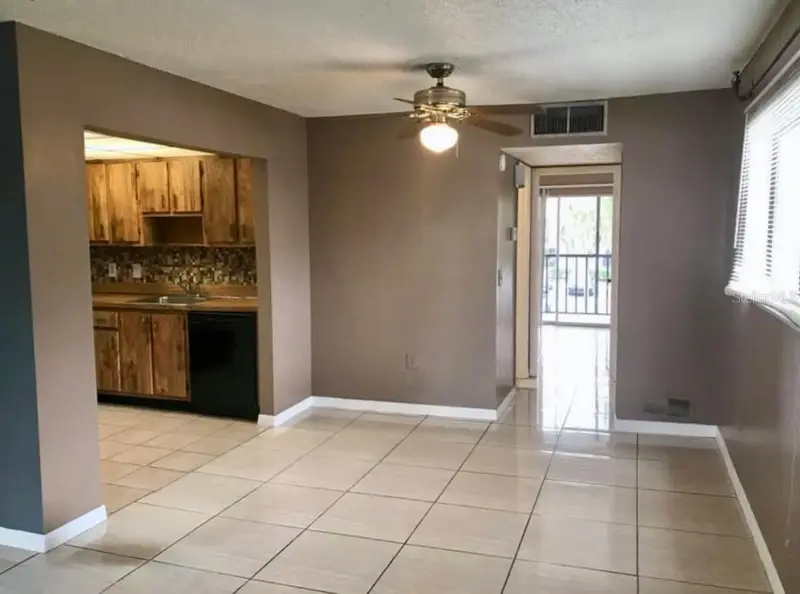 2565 Oak Park Way #213, FL