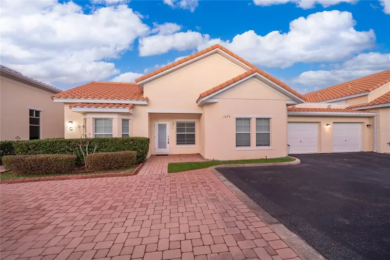 1075 David Walker Dr #C-1, FL