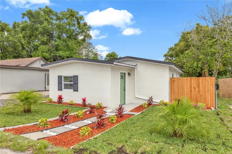 1262 Seminola Blvd, FL