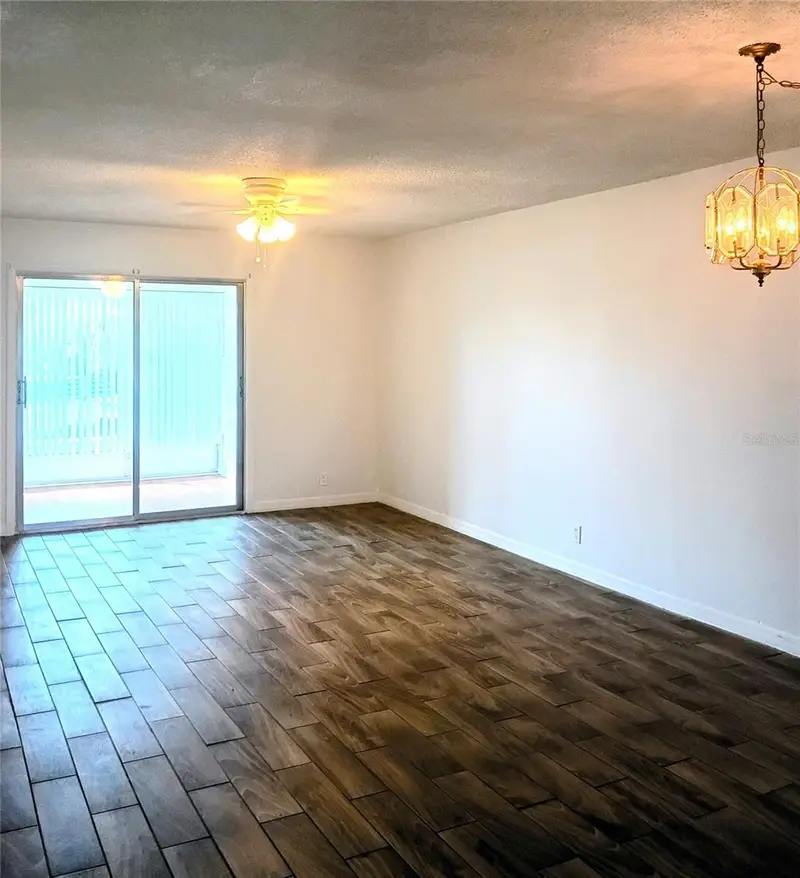 333 Lake Howard Dr Nw #312c, FL