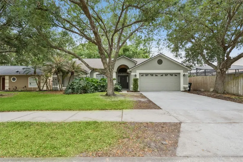 1023 W Riviera Blvd, FL