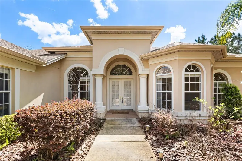 420 Valley Stream Dr, FL