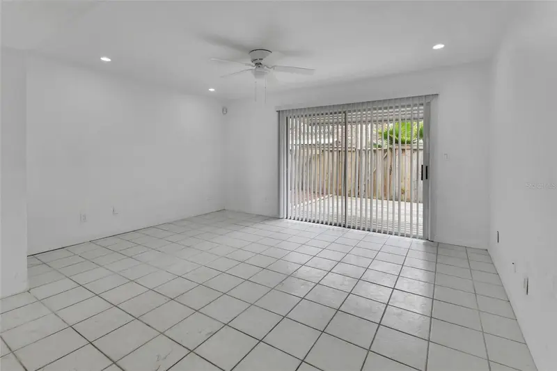 2200 S Palmetto Ave #A040, FL