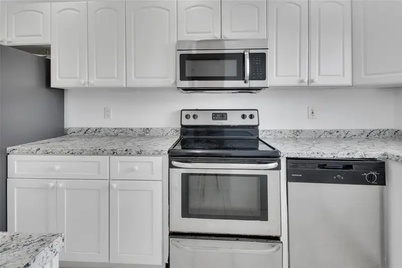 2200 S Palmetto Ave #A040, FL