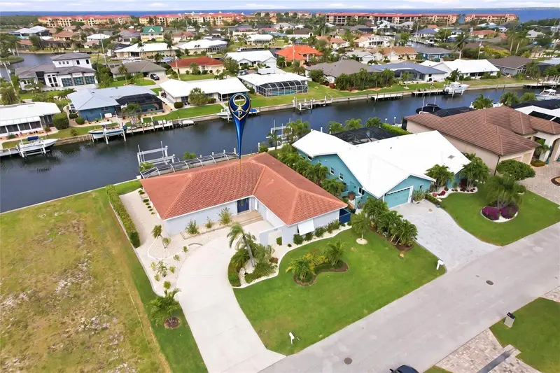 79 Tropicana Dr, FL