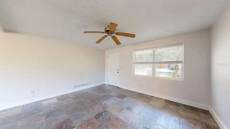 352 S Orchard St, FL