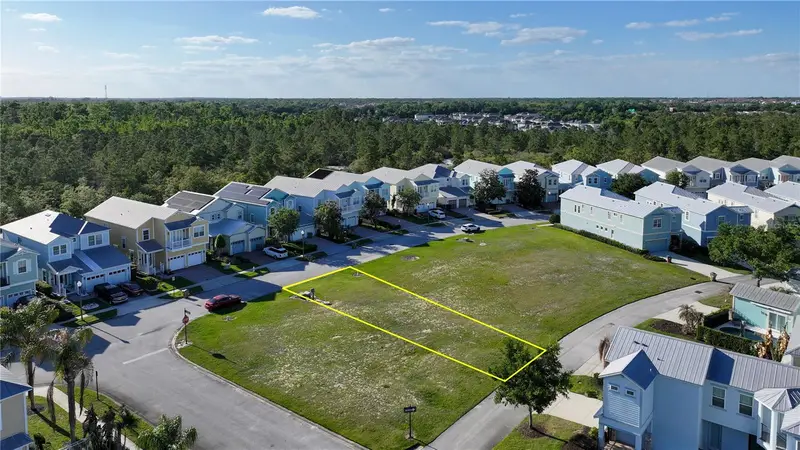 Fairview Cir, FL