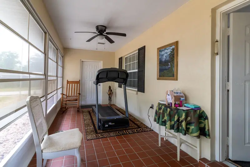 300 Sw Brighton Ct, FL