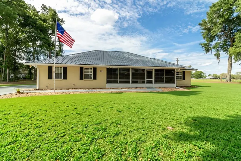300 Sw Brighton Ct, FL