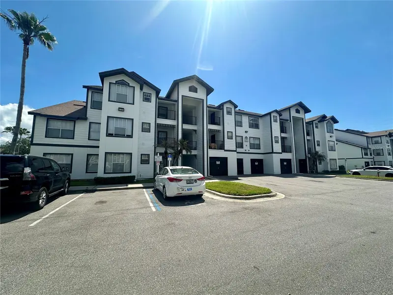 2213 Grand Cayman Ct #1121, FL