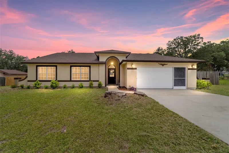 303 Oak Track Trail, FL