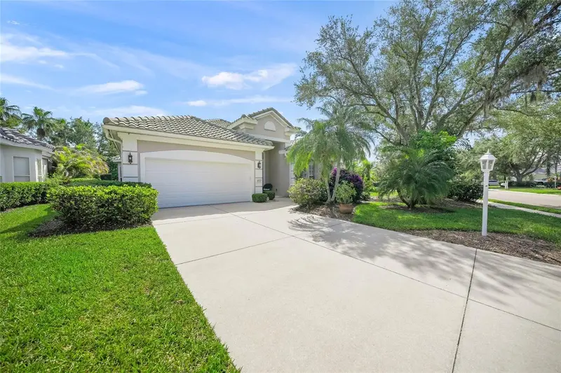 6923 Lennox Pl, FL