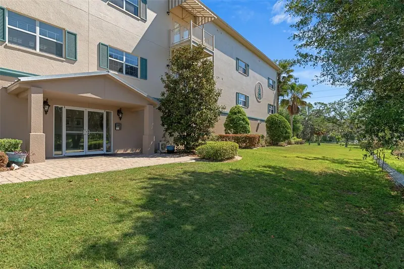 7986 Southern Pines Dr #536, FL