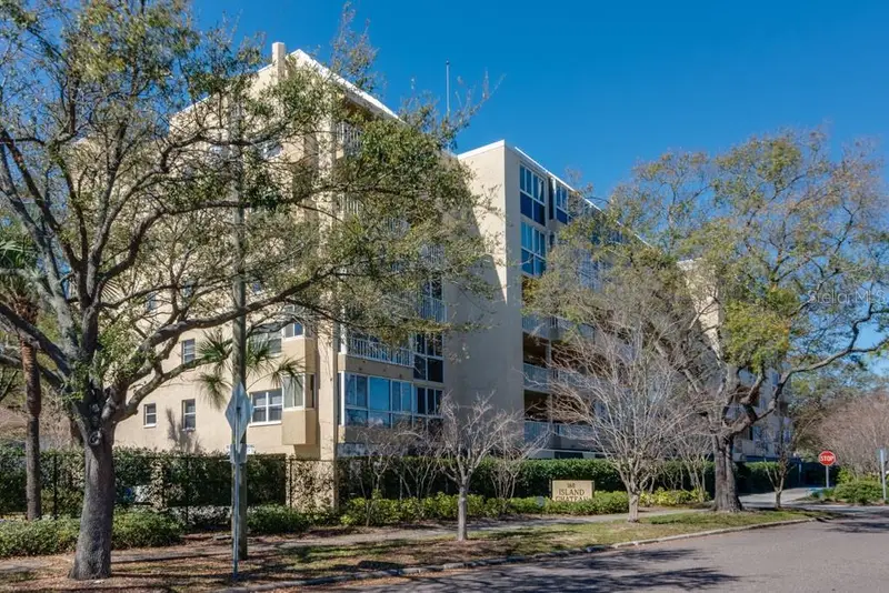160 Columbia Dr #507, FL