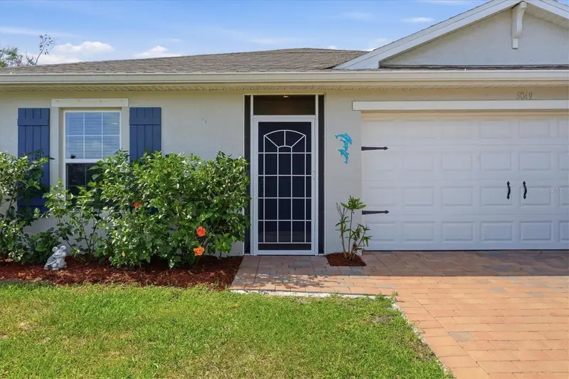 5049 White Ave, FL