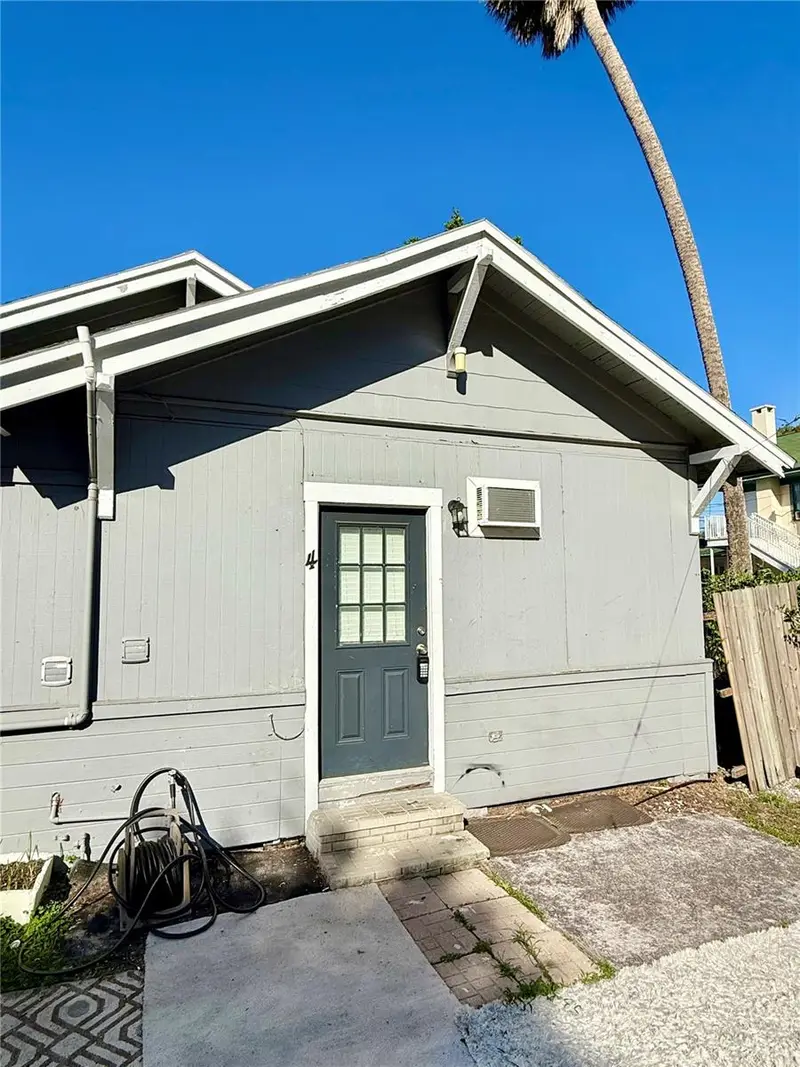 507 N Ridgewood Dr #4, FL