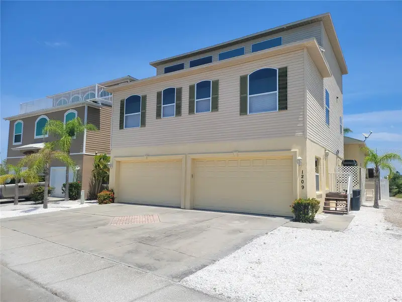 1209 Apollo Beach Blvd, FL