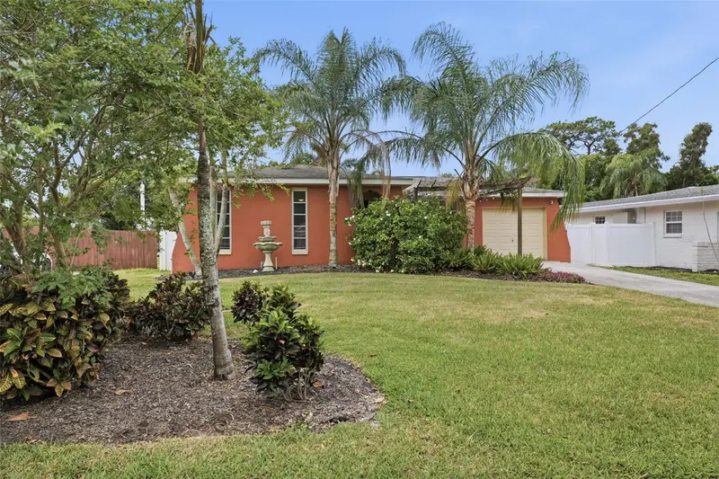 51 Cypress Dr, FL