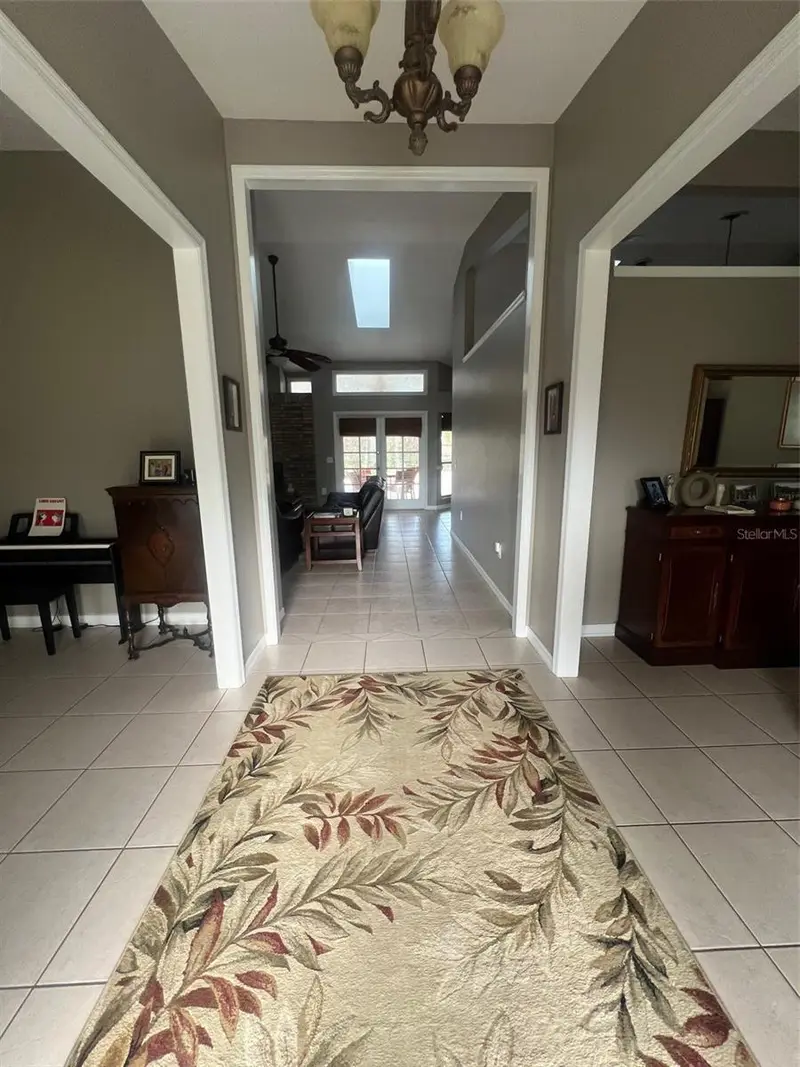 1545 Antoinette Ct, FL