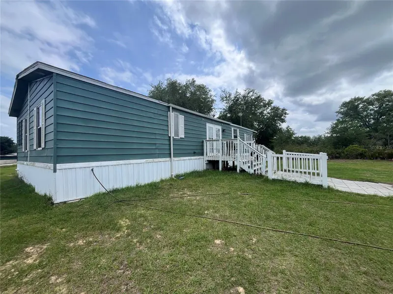 10780 State Road 60 E, FL