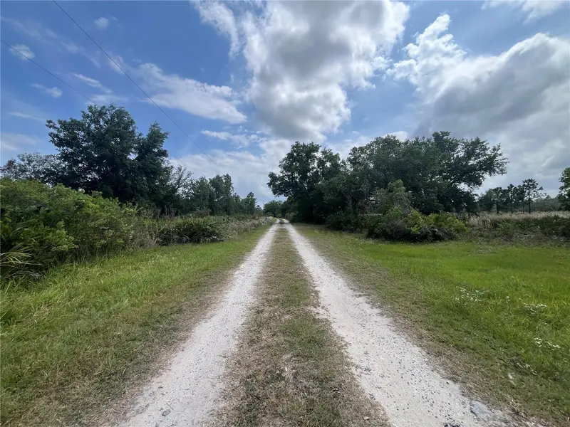 10780 State Road 60 E, FL