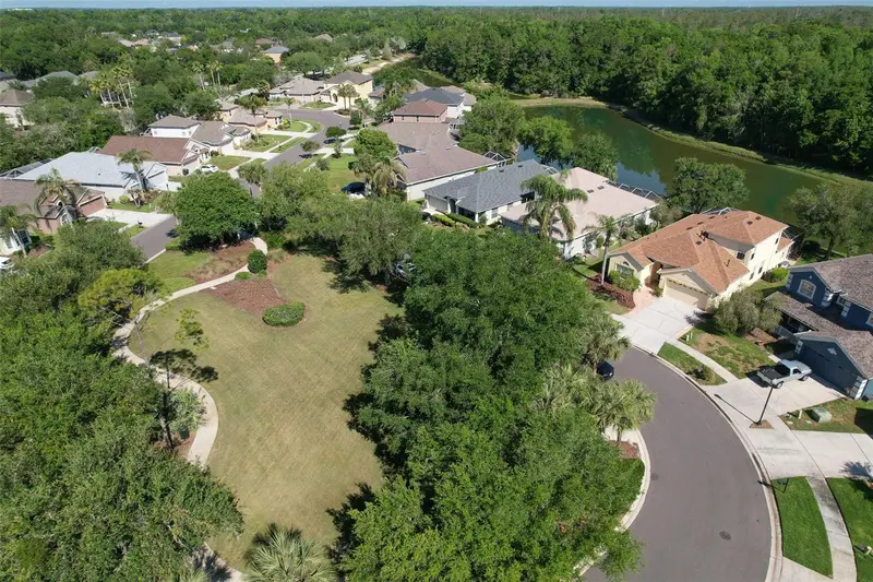 27601 Baybrook Loop, FL