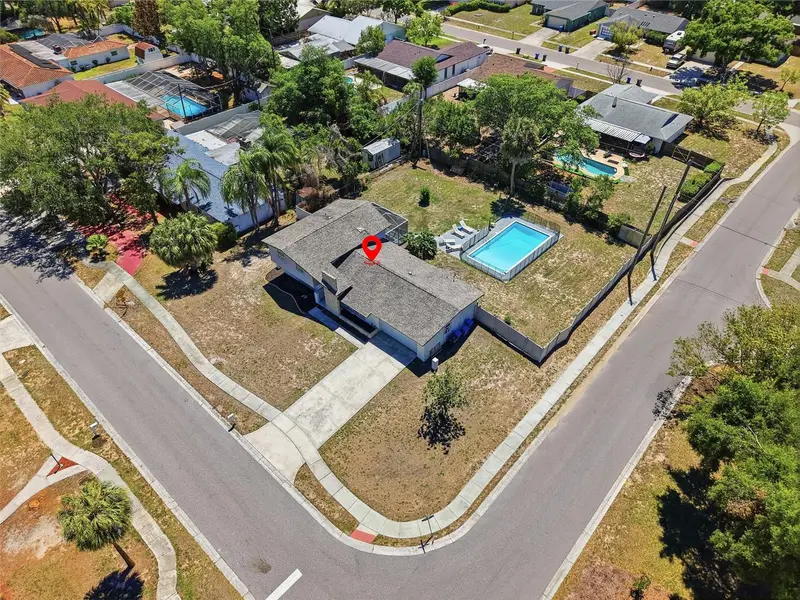 721 Village Pl, FL