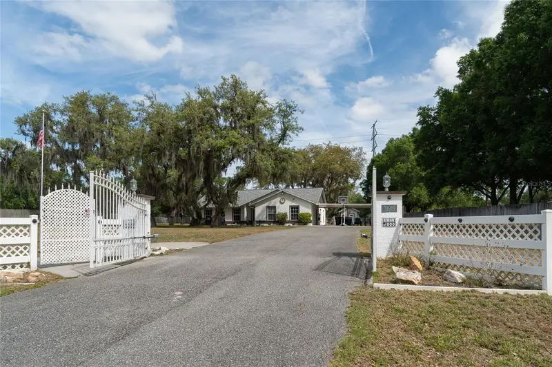 31919 Hedgerow Drive, FL