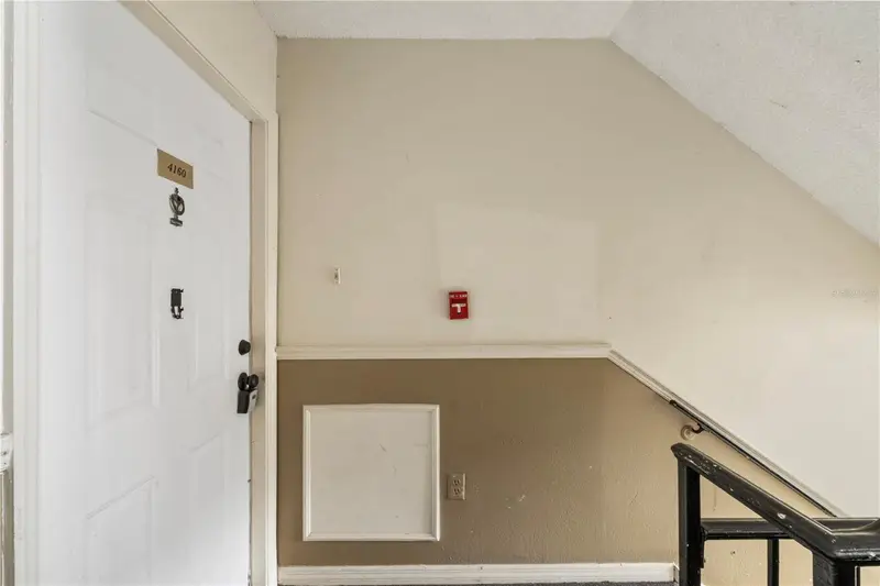 4160 Versailles Dr #4160d, FL