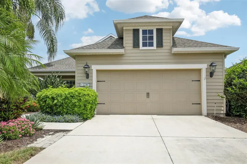 12307 Whisper Lake Dr, FL
