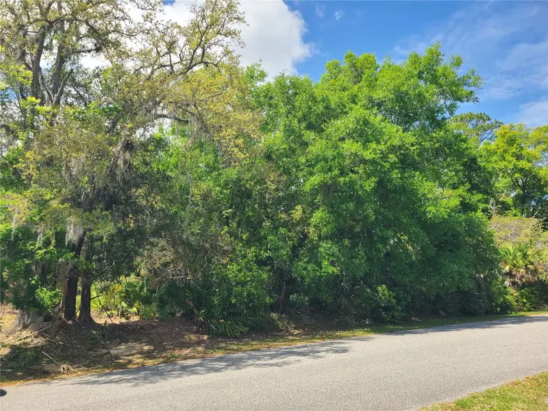17 Farver Ln, FL