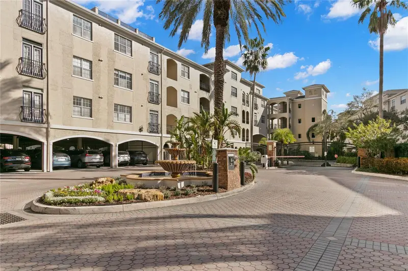 501 Knights Run Ave #1310, FL