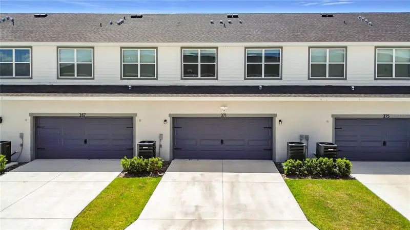 371 Crossings Ave, FL