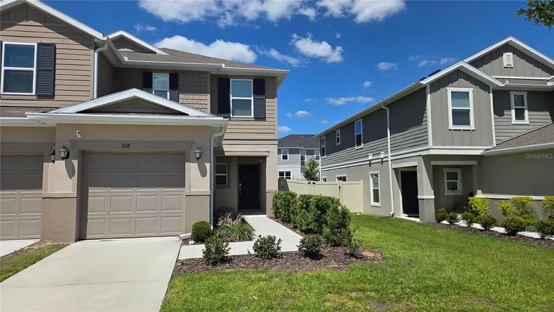 728 Stoney Point Cir, FL