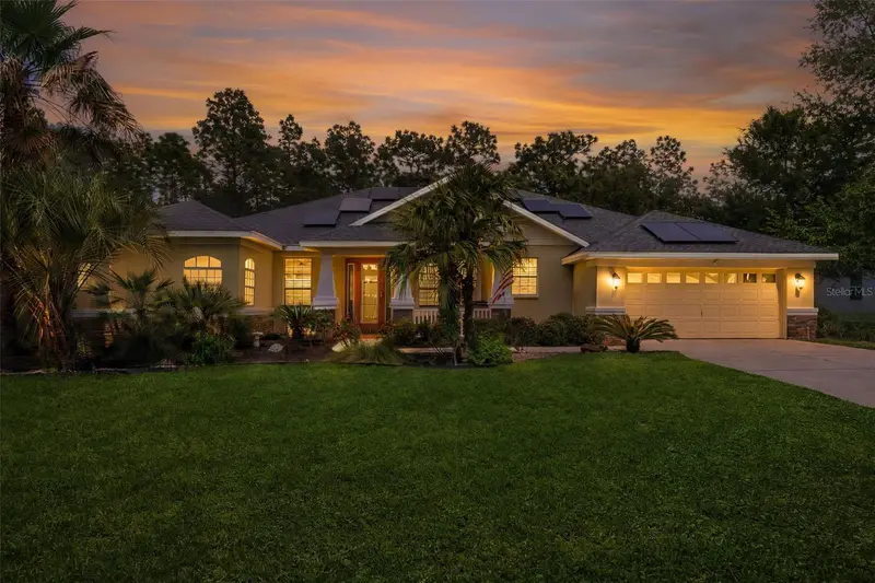 102 Whitewood St, FL