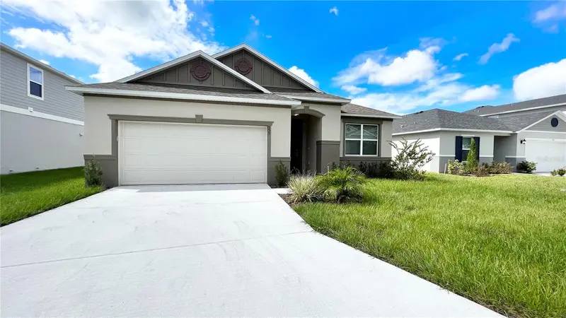 557 Scott Lake Creek Ln, FL