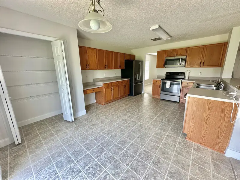 107 Keystone Crest Ct, FL