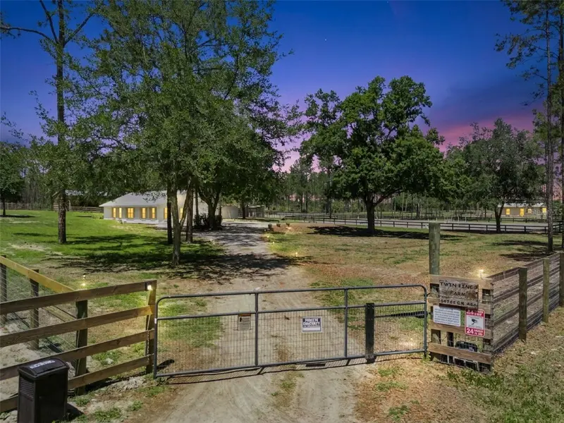 20701 County Road 44a, FL