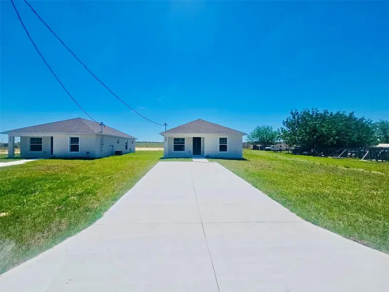 328 Mountain Dr, FL