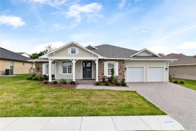 2229 Coachman Loop, FL