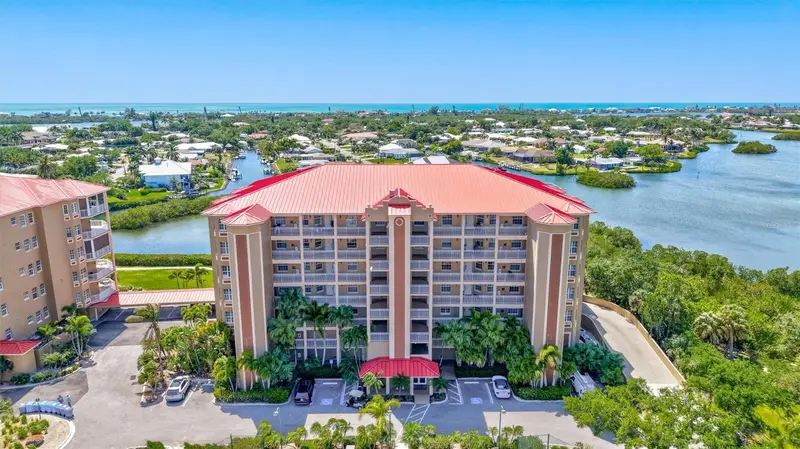 5100 Jessie Harbor Dr #304, FL