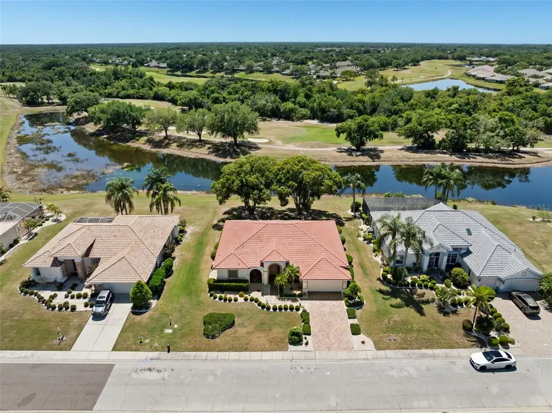 1134 Signature Dr, FL