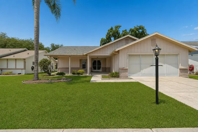 4643 Sandpointe Dr, FL