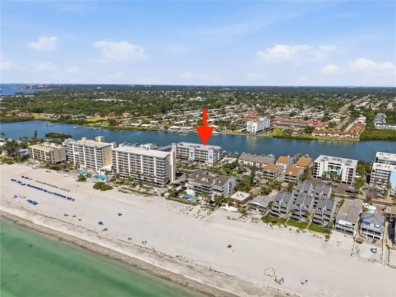 20001 Gulf Blvd #405, FL