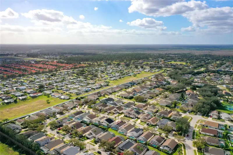 510 Castlemain Cir, FL