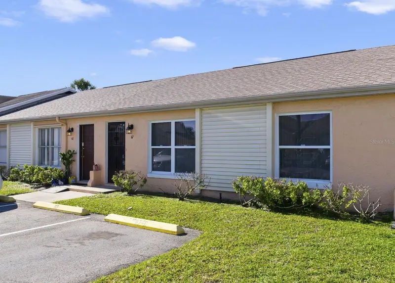 67 E Country Cove Way, FL